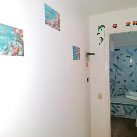 Con Terrazza Panoramica E Uso Di Cucina E Bagno Alassio