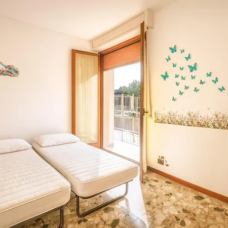 Con Terrazza Panoramica E Uso Di Cucina E Bagno * Alassio