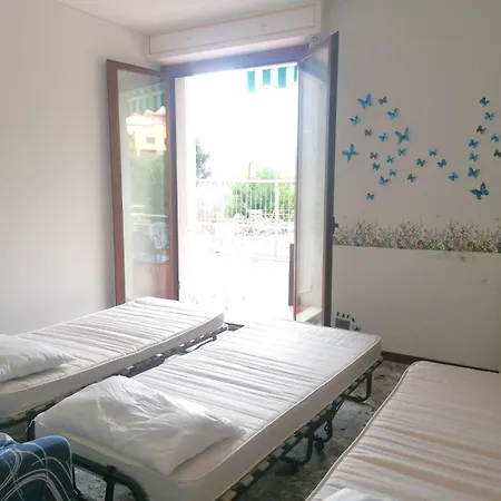 Rum i privatbostad Con Terrazza Panoramica E Uso Di Cucina E Bagno *