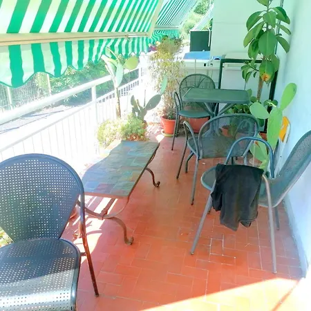 Con Terrazza Panoramica E Uso Di Cucina E Bagno